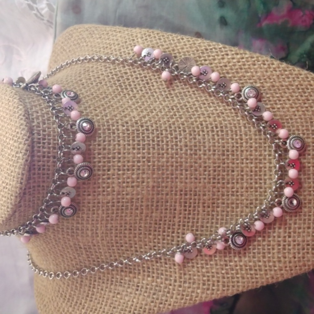 Necklace and bracelet set in pink and silver with rhinestones